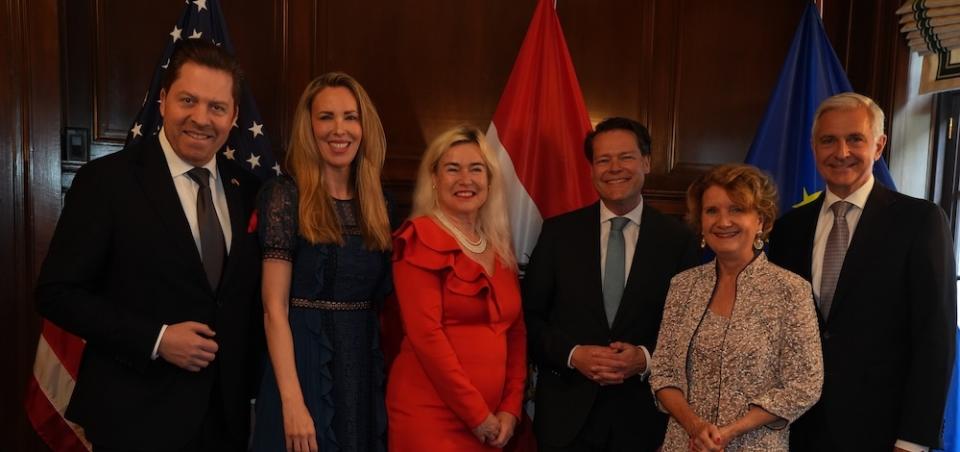 Empfang zum Viennese Opera Ball New York 2026 im österreichischen Generalkonsulat in New York City: Daniel Serafin, Sivia Frieser (BMEIA), Jürgen Czernohorsky (Stadt Wien), Thomas Schlesinger(Generalkonsul), Susanne Keppler-Schlesinger (Austrian Cultural © Charles Wills