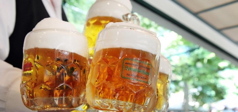 Bier im Bunkerl im Schweizerhaus © Redtenbacher