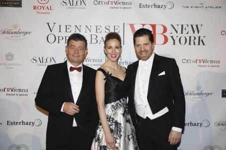 65th Viennese Opera Ball in New York: Stefan Ottrubay, Silvia Frieser und Daniel Serafin © Stefan Joham
