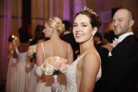 Debütantin beim Viennese Opera Ball in New York (2020) © Stefan Joham